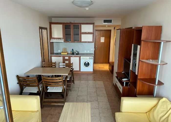 Spacious Beachfront - Kaya Apartment