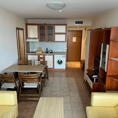 Spacious Beachfront - Kaya 公寓