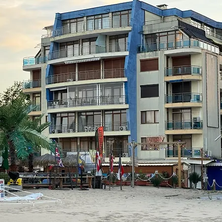 公寓 Spacious Beachfront - Kaya *