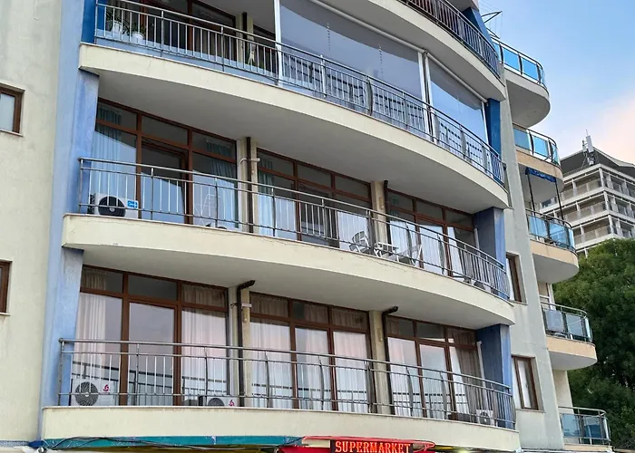 Spacious Beachfront - Kaya 阳光海滩