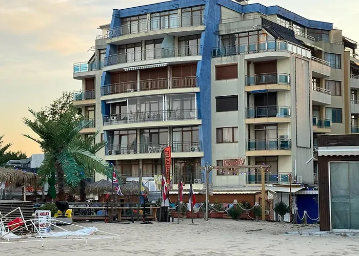 公寓 Spacious Beachfront - Kaya *