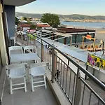Spacious Beachfront - Kaya *