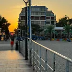 شقة Spacious Beachfront - Kaya