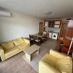 Spacious Beachfront - Kaya *
