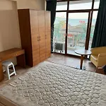 Spacious Beachfront - Kaya ساني بيتش