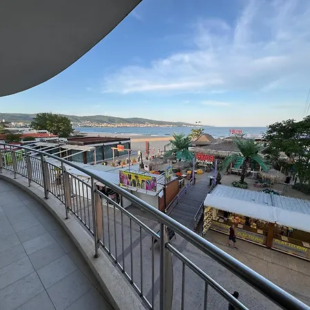 Apartmán Spacious Beachfront - Kaya Sluneční pobřeží